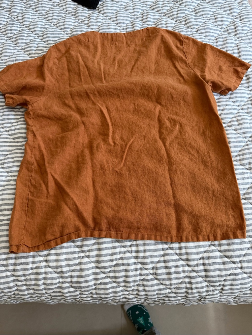 Men's Short-Sleeve Casual Tee in Rust Orange